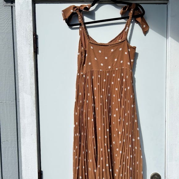 Beautiful Sézane Nella dress - Picture 2 of 3